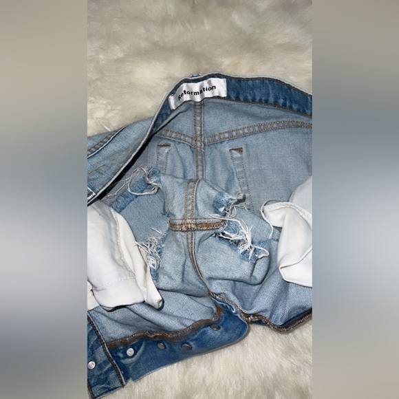 Reformation Short - Picture 5 of 8